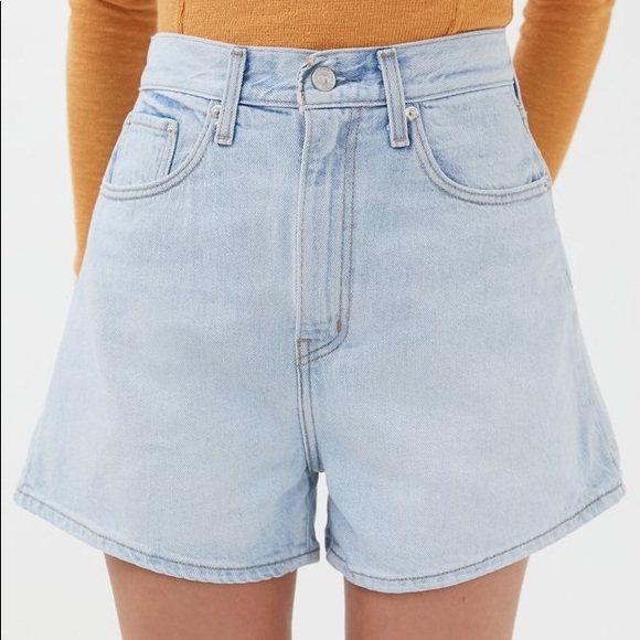 Levi's Pants - Levi’s high rise loose shorts